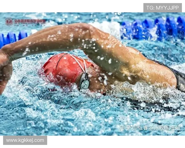 从力学与生物学角度探讨竞技游泳技术提升与动作优化分析