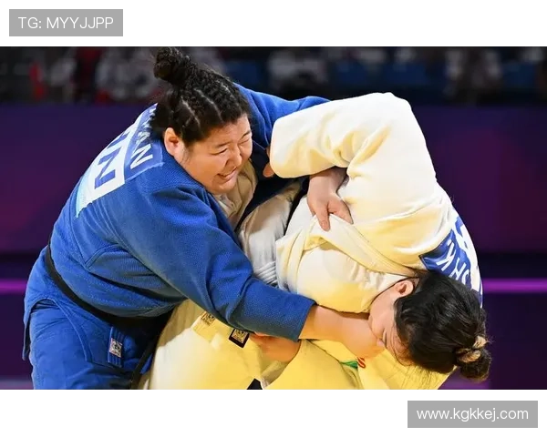 柔道体能训练提升技巧与方法探究全面提升柔道运动员竞技水平的体能训练方案